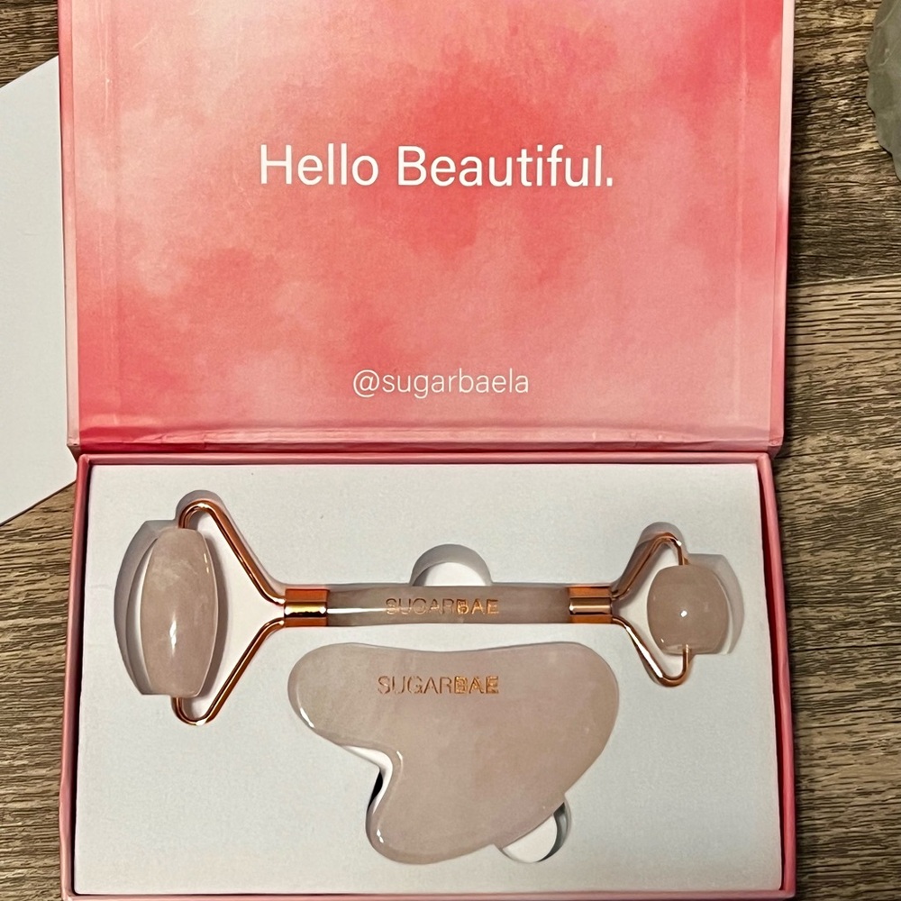 SugarBae LA Rose Quartz Roller and Gua Sha Skincare Tool Set